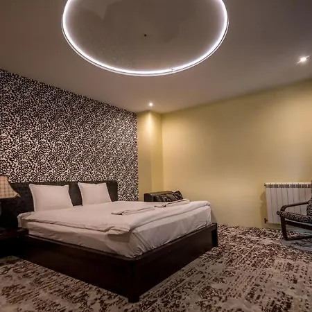 Tihiat Kut Complex 3*