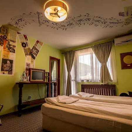 Tihiat Kut Complex Gasthof Kjustendil