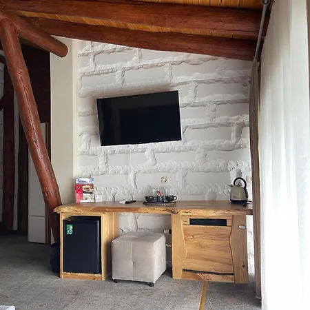 Vendégház Tihiat Kut Complex Kjusztendil