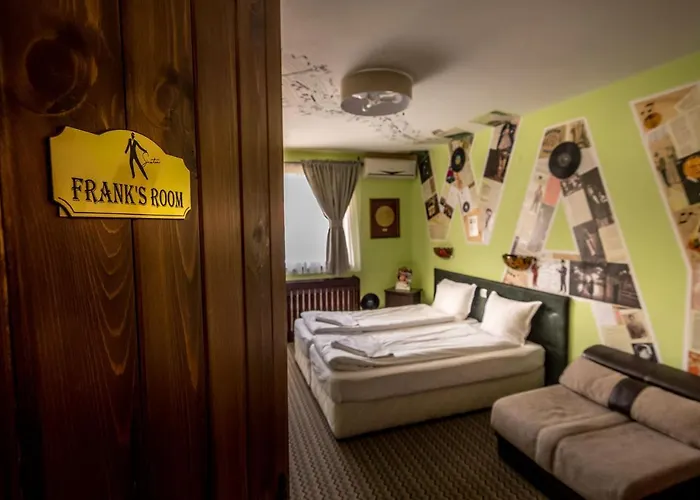 комплекс тихият кът 3* Кюстендил