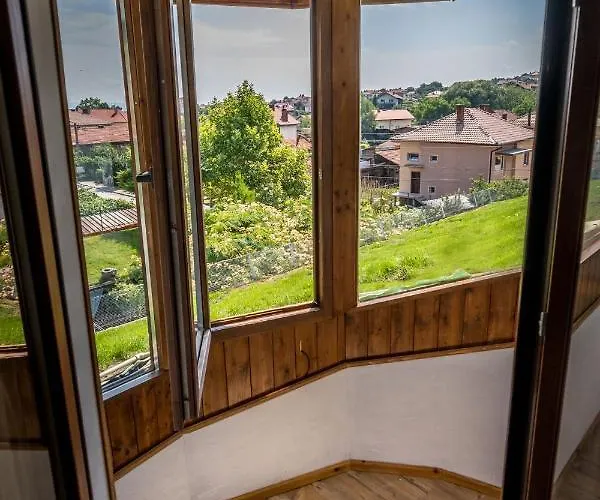 комплекс тихият кът 3* Кюстендил