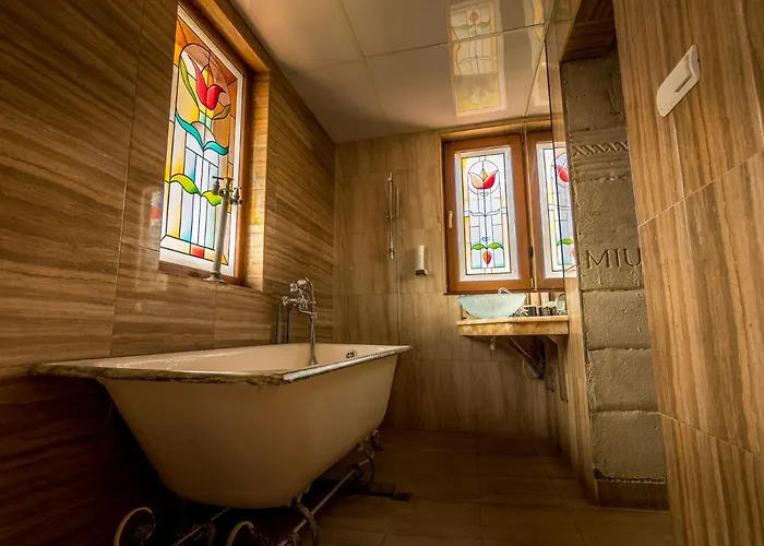 Tihiat Kut Complex 3*