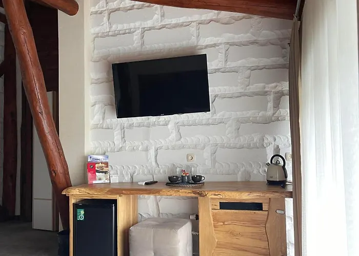 Konukevi Tihiat Kut Complex Köstendil